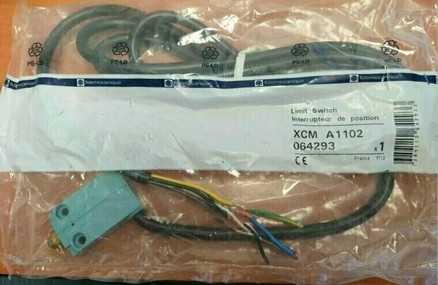 XCMA 1102 | Limit Switch | New in original packaging - Telemecanique